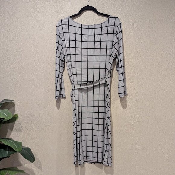 Ann Taylor * Faux Wrap Dress * Size Medium - Picture 3 of 7